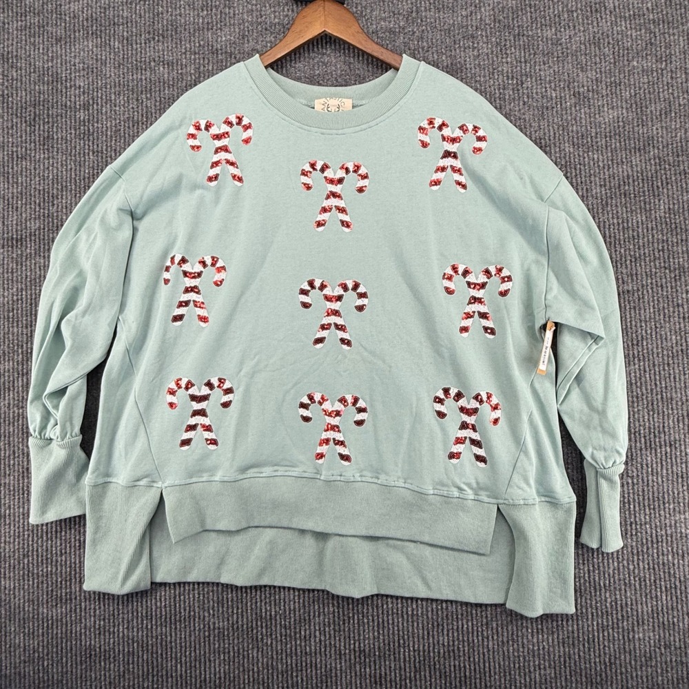 Fantastic Fawn Sweatshirt Womens Small Green NEW Candy Cane Sequin Christmas